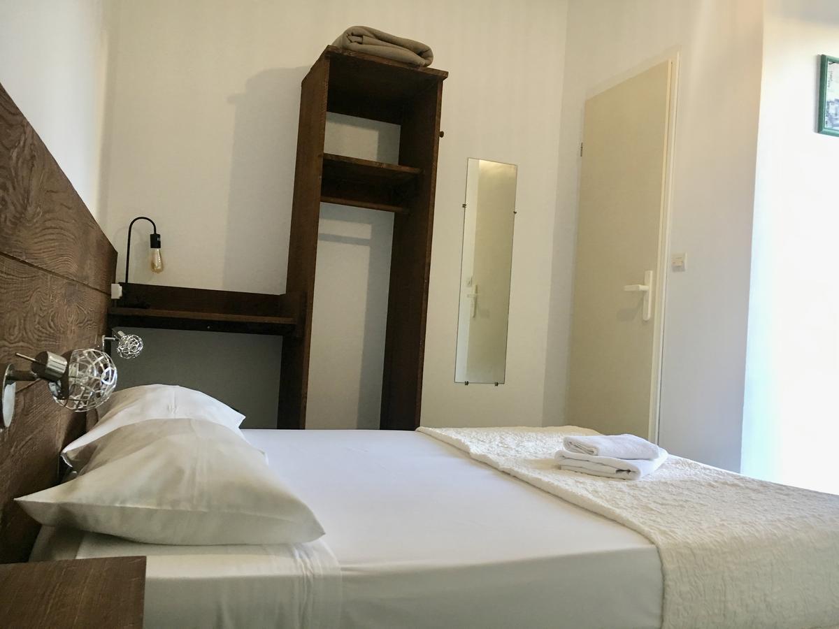 Hotel Le Centre เลอบูลู ภายนอก รูปภาพ